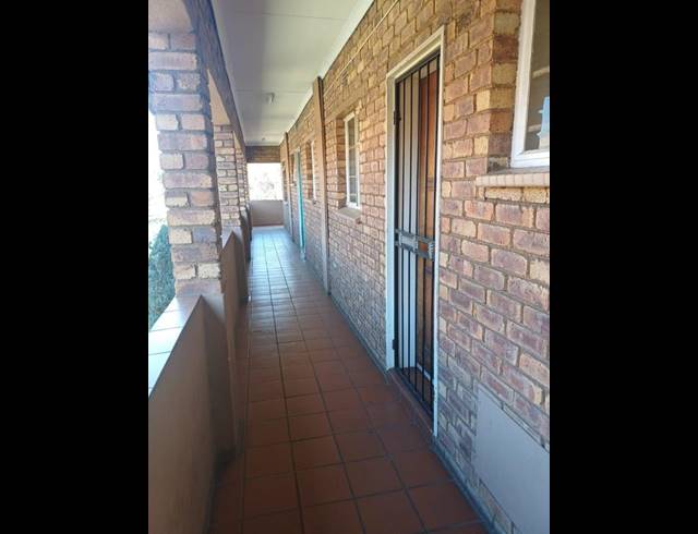 2 BEDROOM APARTMENT FOR SALE IN RAVENSKLIP